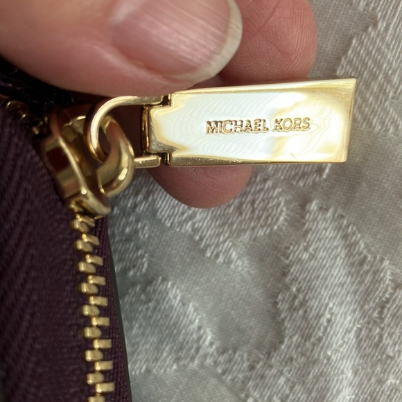 Michael Kors NWOT Traveler Embossed Croc Leather Continental Wristlet PRICE DROP - Picture 6 of 8